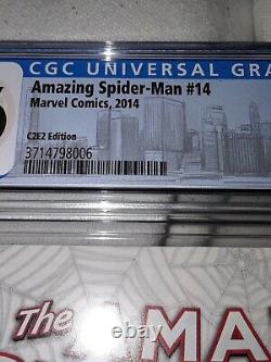 Amazing Spider-Man #14 MARVEL 2014 S. Young C2E2 B&W CGC 9.6 STAN LEE TRIBUTE