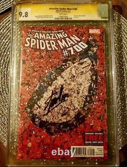 Amazing spiderman 700 cgc 9.8 signed by Stan Lee