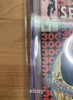 VERY RARE CGC 8.5 Amazing Spider-Man #300 Signed by Stan Lee