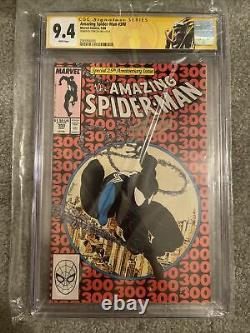 Amazing Spiderman #300 Cgc 9.4 Ss Signé Stan Lee In Gold Venom Label