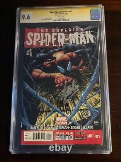 Spider-Man Supérieur #1, signé par Stan Lee, & Noté 9.6 par CGC