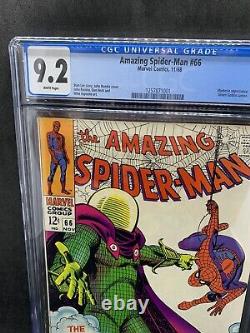 Spider-Man incroyable 66 CGC 9.2 PAGES BLANCHES 1968 Stan Lee Marvel Comics de l'âge d'argent
